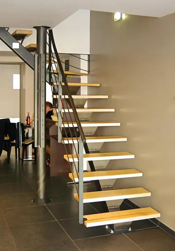 porte intérieure en fer forgé